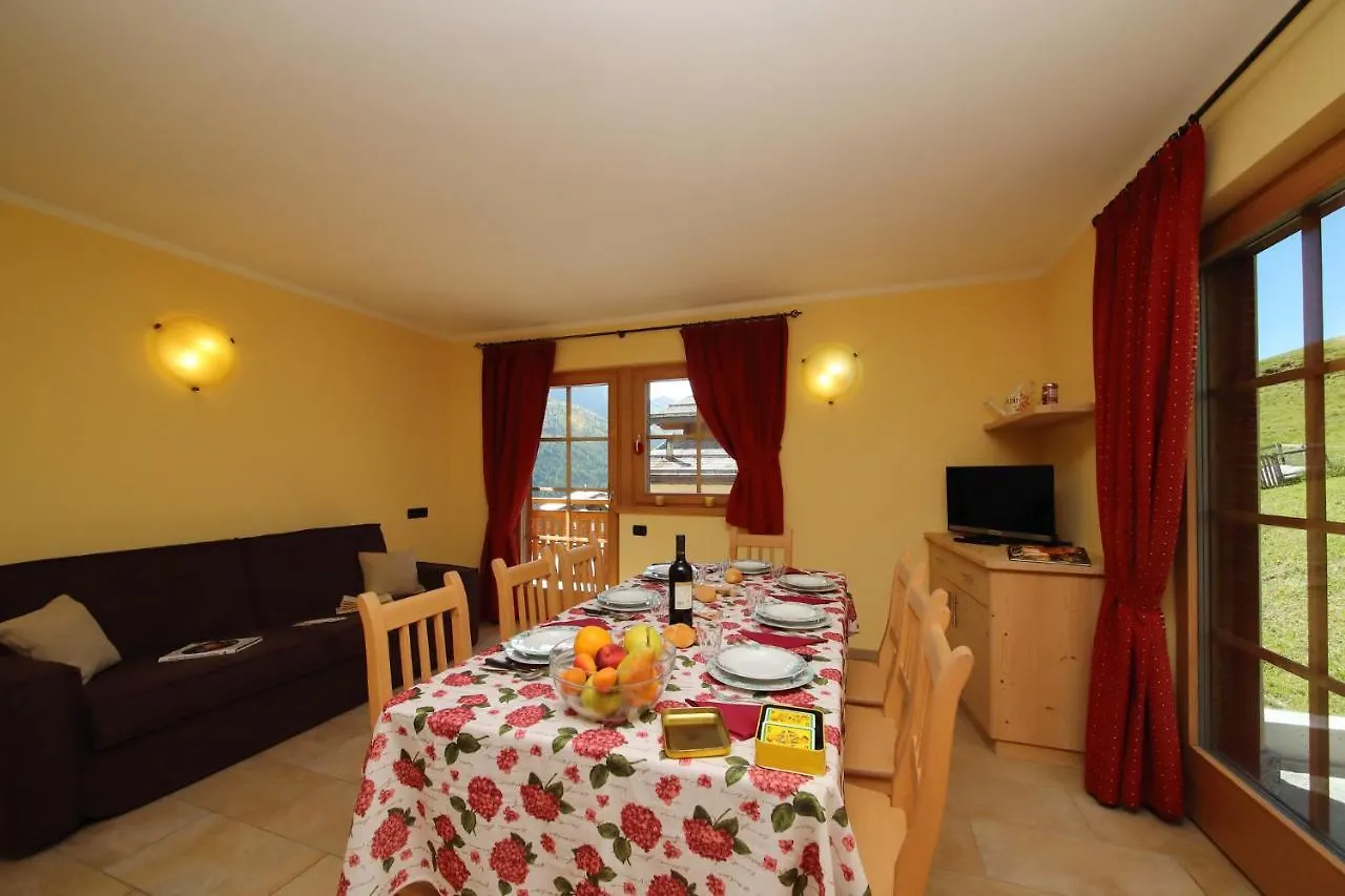 Daire Sole Ski In- Ski Out Mt 50 - Happy Rentals Livigno İtalya